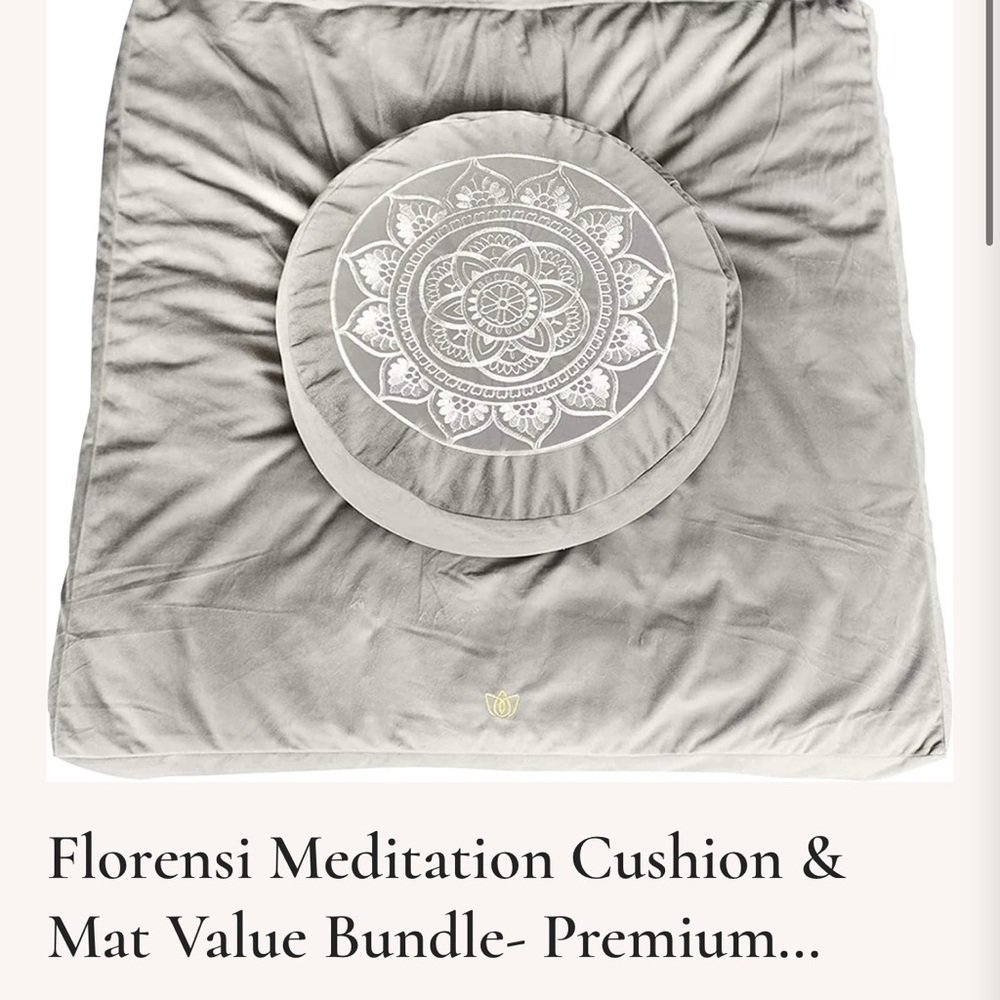 Gray Florensi Meditation Cushion & Mat Bundle